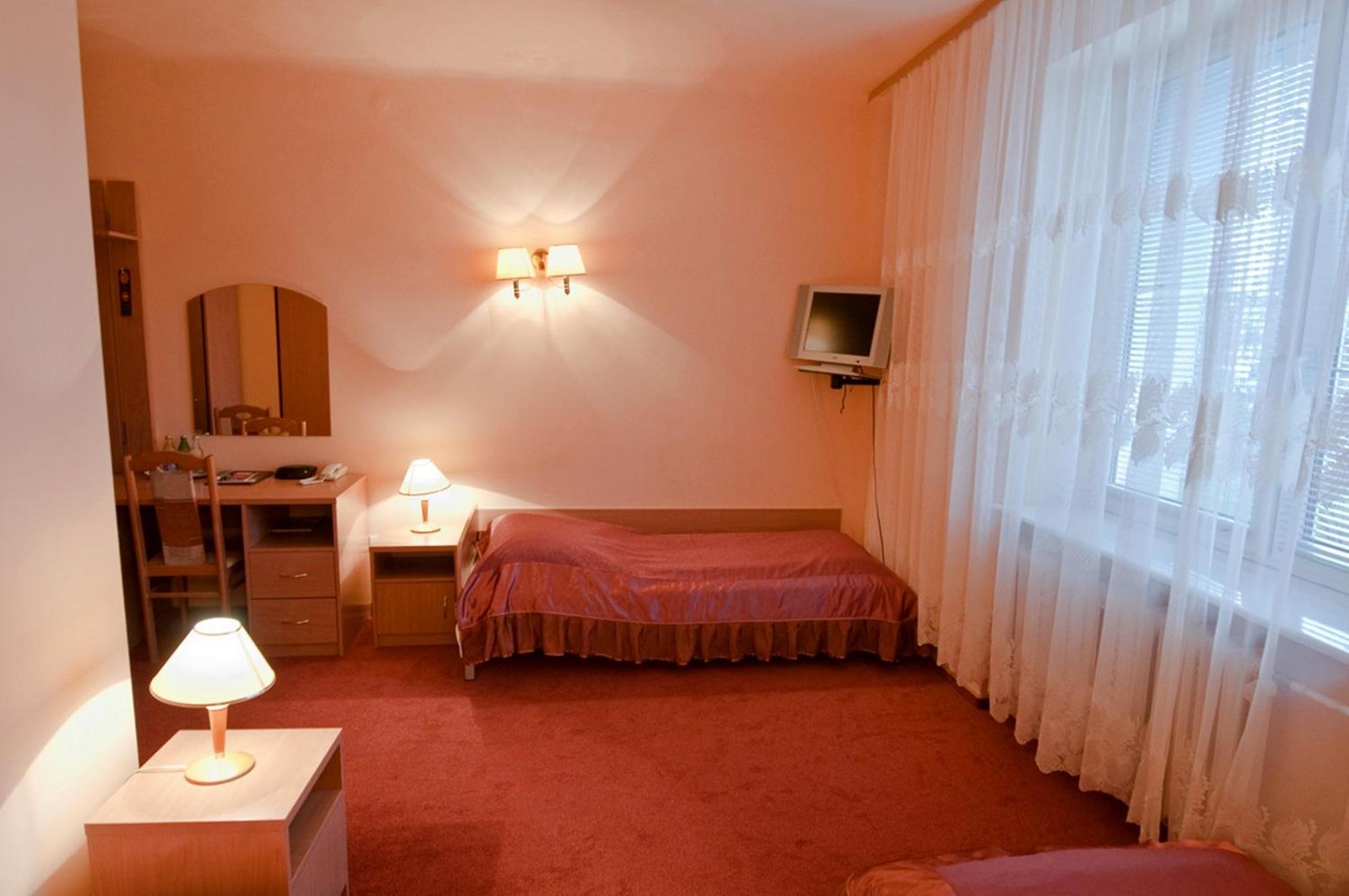 Iskra Hotel Radom Værelse billede