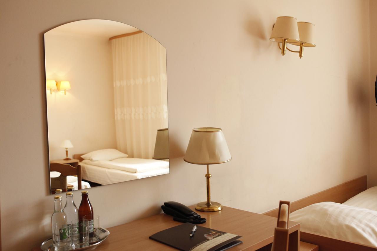 Iskra Hotel Radom Eksteriør billede
