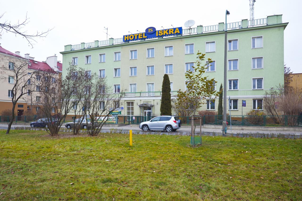 Iskra Hotel Radom Værelse billede