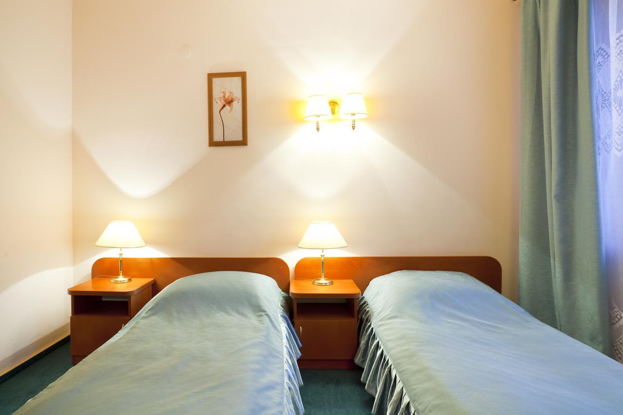 Iskra Hotel Radom Værelse billede