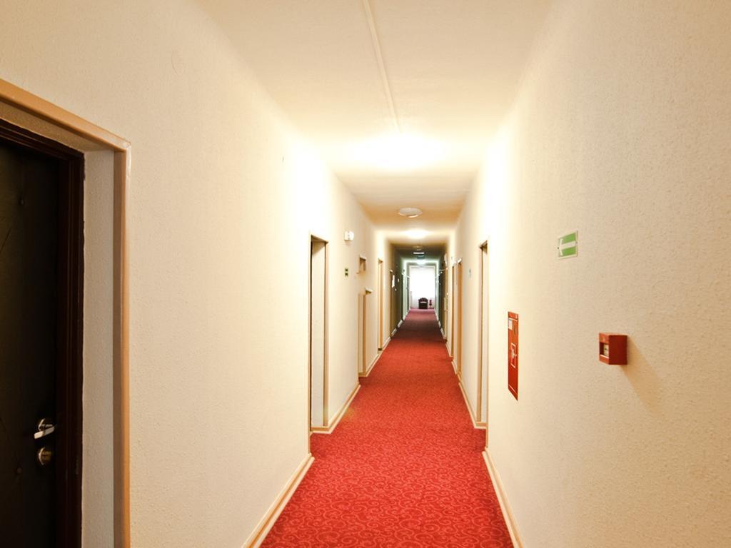 Iskra Hotel Radom Eksteriør billede